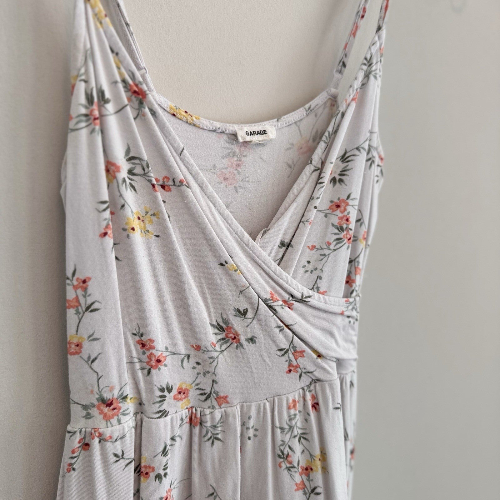 Garage Juniors Size XS White Black Floral Print Sleeveless Wrap Front Romper