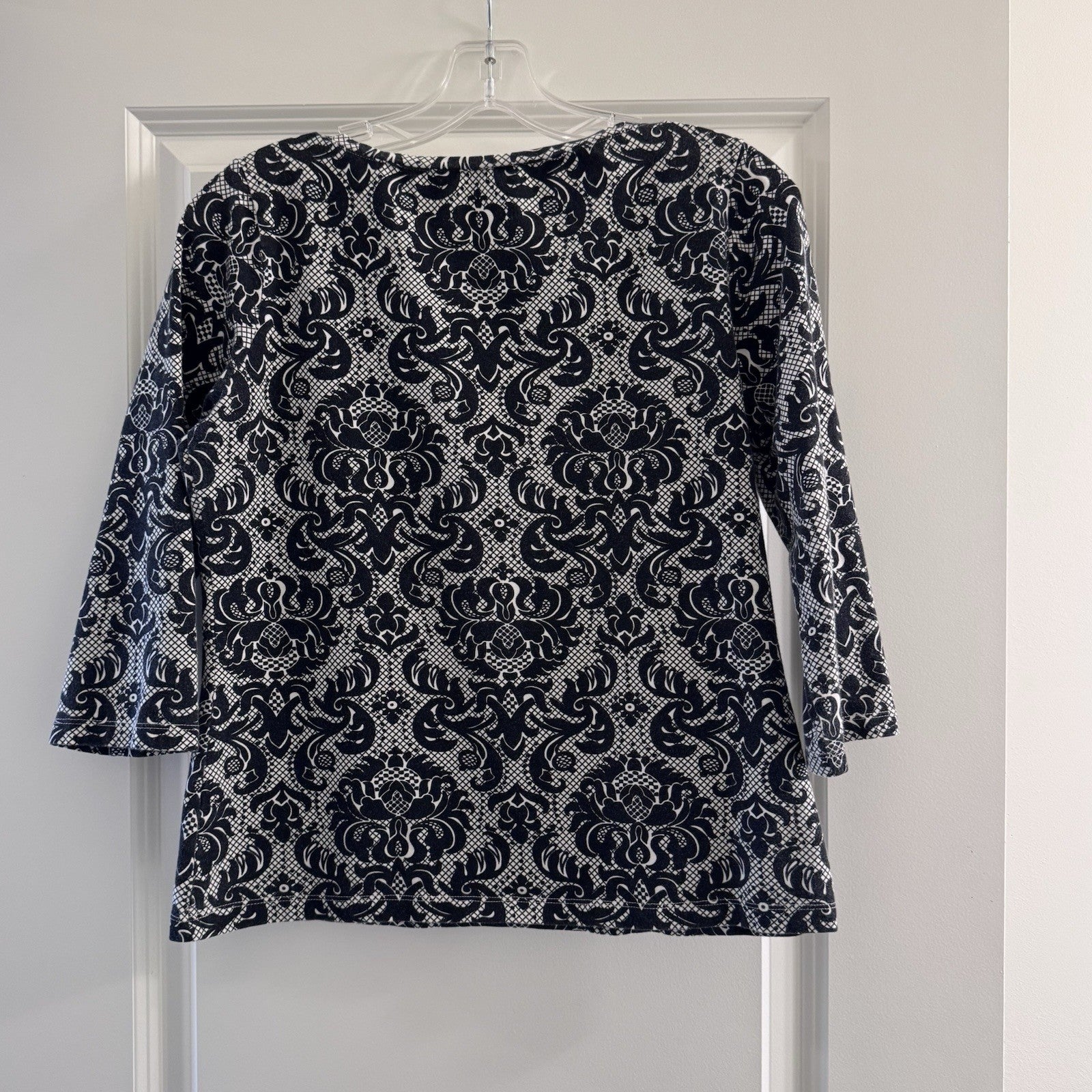 Talbots Petites Top Medium Navy White Damask Print 3/4 Sleeve Stretch Cotton Tee