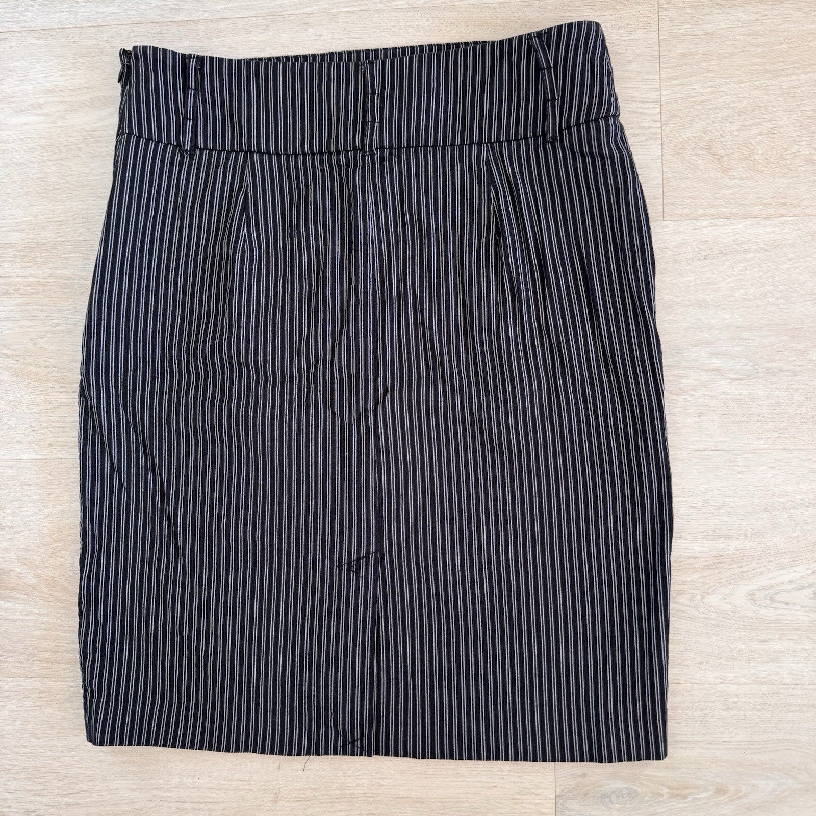 Apostrophe Stretch Pinstripe Pencil Skirt Size 10 Black White Women’s
