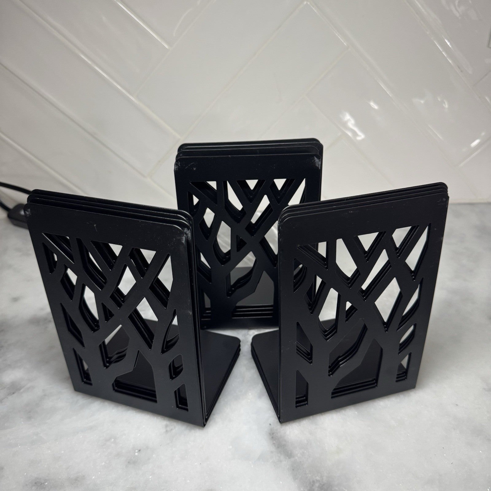 Set of 10 Black Metal Tree Design Bookends Modern Decorative Shelf Organizers