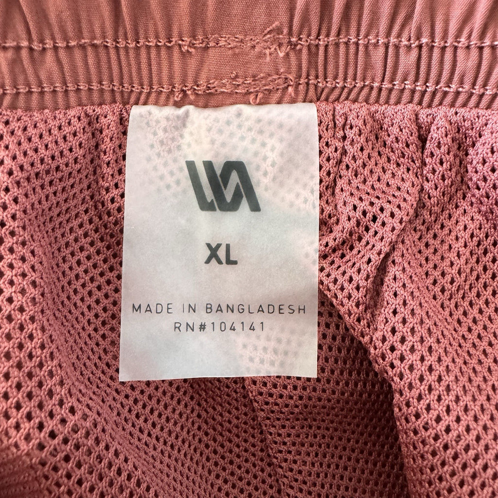 VRST Men's XL 5" Everyday Short Desert Rust NWT Relaxed Fit Athletic
