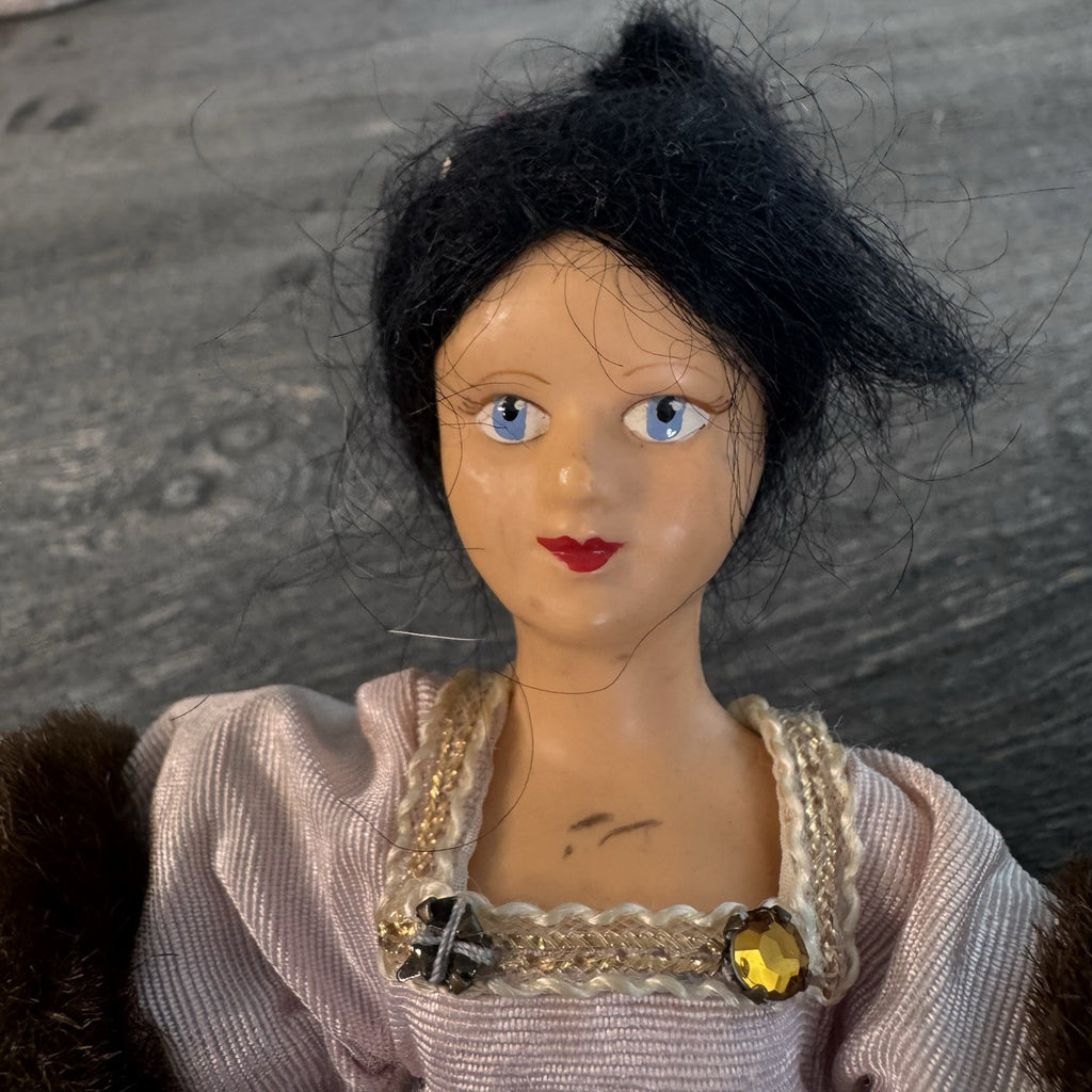 Vintage Souvenir Doll Italy Venice Princess Lace Crinoline Fur Stole 1950s 7"