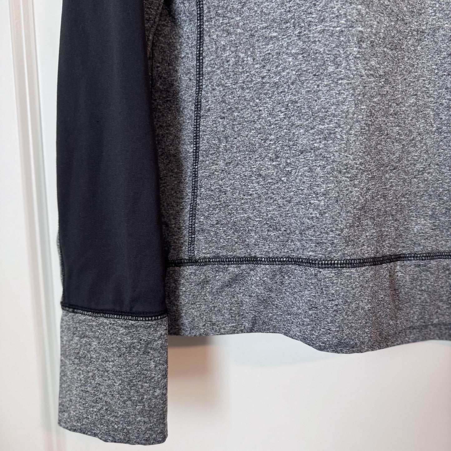 PINK Victoria’s Secret 1/4 Zip Pullover L Gray Black Dog Logo Stretch