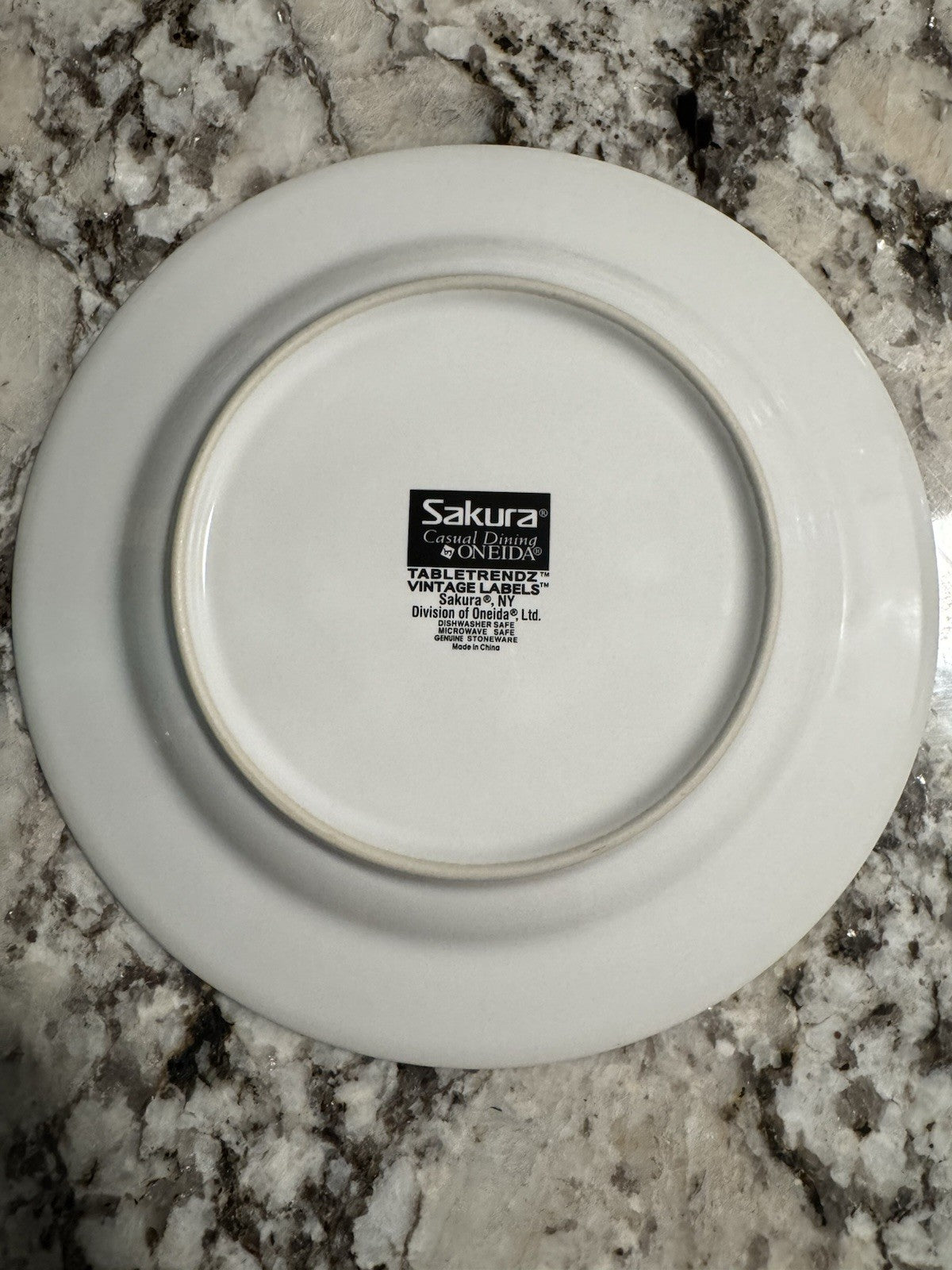 Sakura for Oneida Vintage Labels Salad plate Jack & Jill Florida Peppers 8.25"