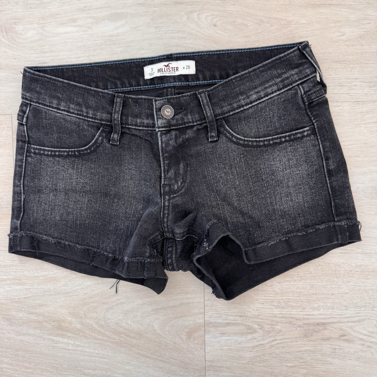 Hollister Women’s  Black Denim Shorts Size 3 W26 Y2K Low Rise Cuffed Cutoff