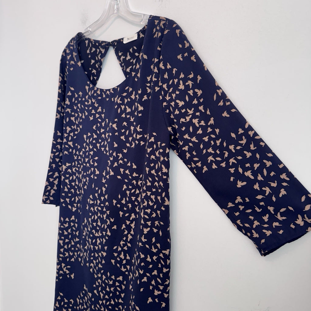 Everly Women’s Bird Print Shift Dress Medium Blue Pink 3/4 Sleeve Keyhole