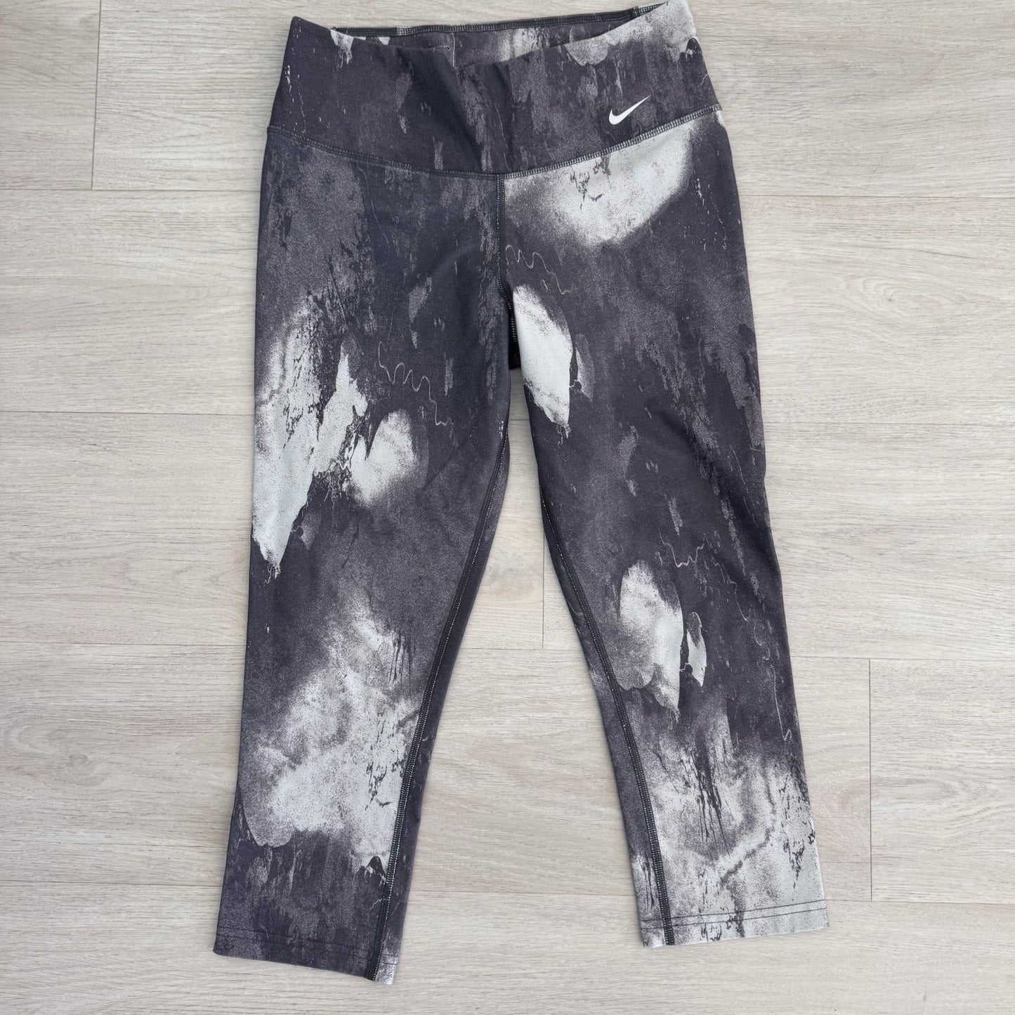 Nike Dri-Fit Leggings Women Small Gray Black Abstract Print Recycled Stretch 