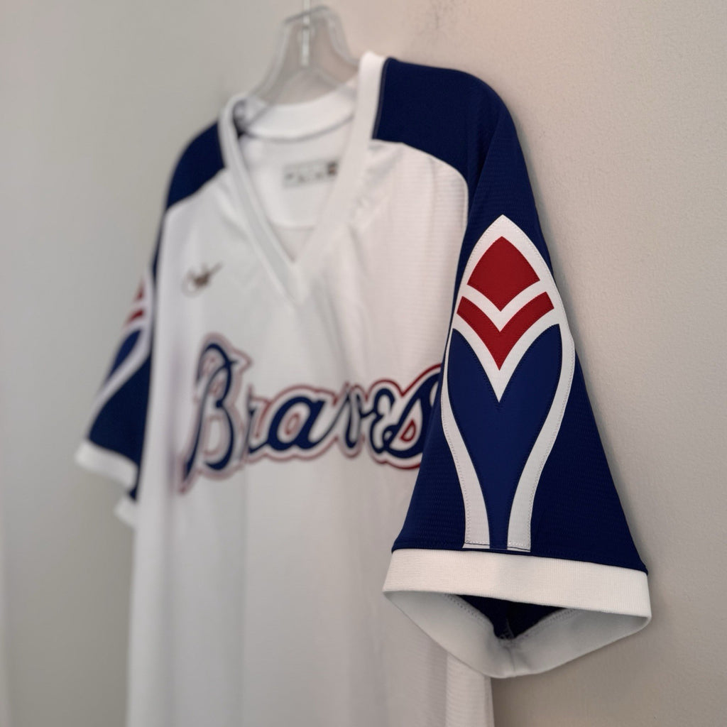 Nike Atlanta Braves Cooperstown Jersey Men’s Size: Large NWOT Blue/White