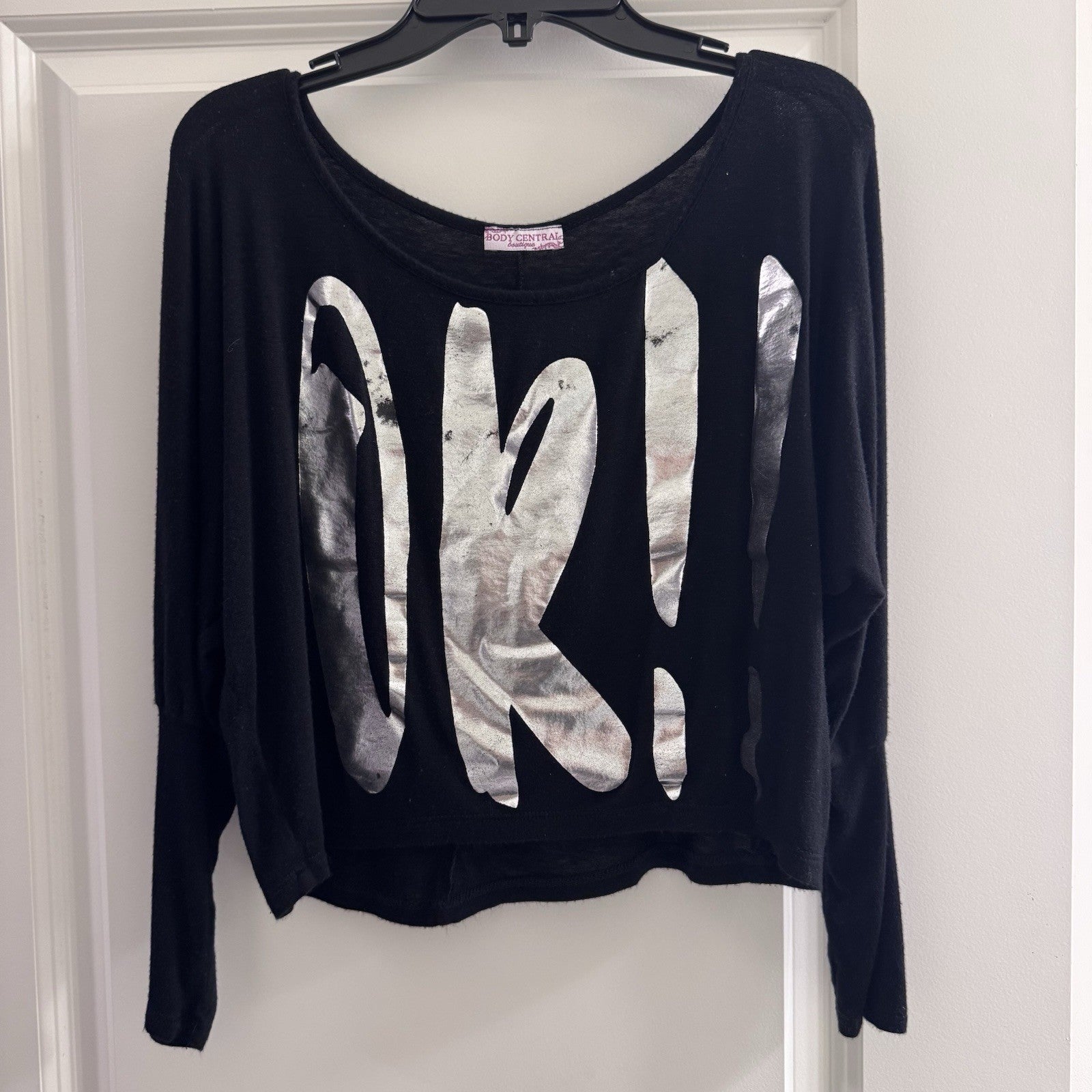 Vintage Y2K Body Central OK! Graphic Dolman Sleeve Top Black Metallic S USA 2007