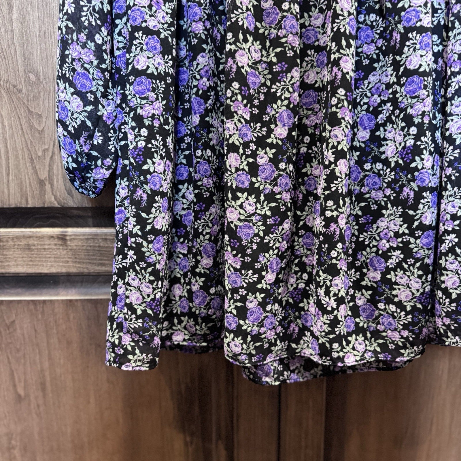 DIVIDED H&M Black Floral Babydoll Mini Dress Long Sleeve V-Neck Size SMALL