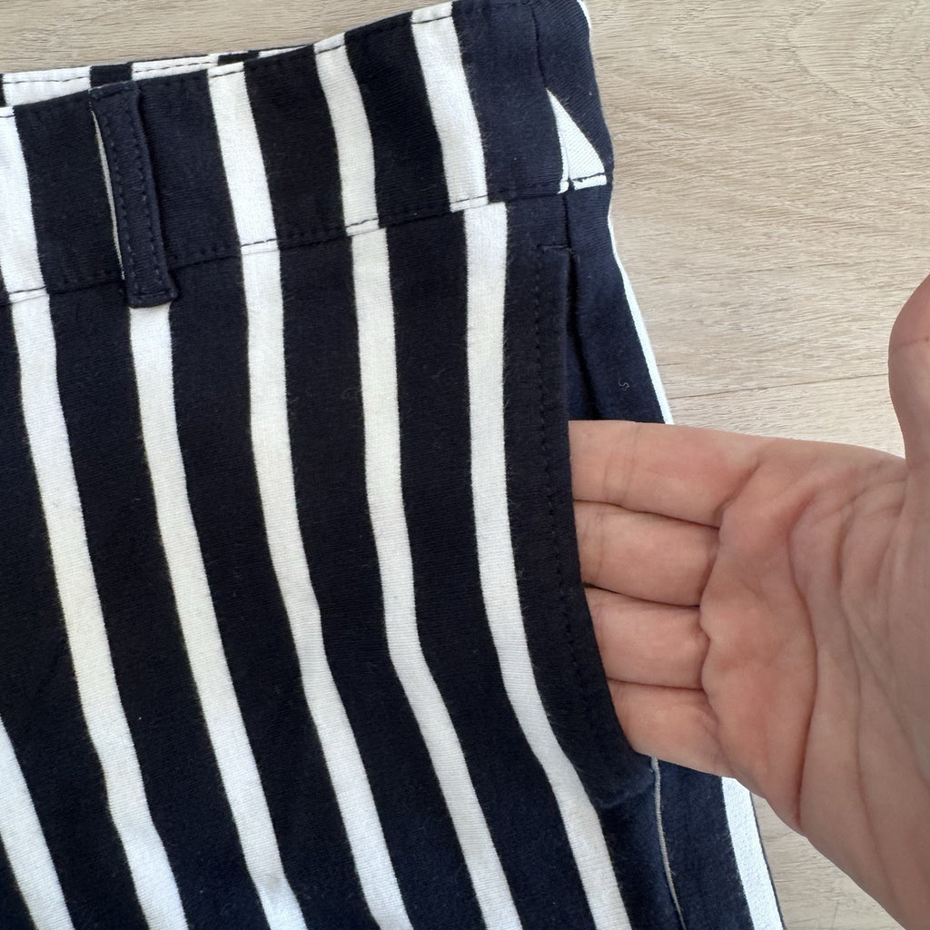 Banana Republic Navy White Stripe Shorts Women’s Size 6 Stretch Zip Pockets