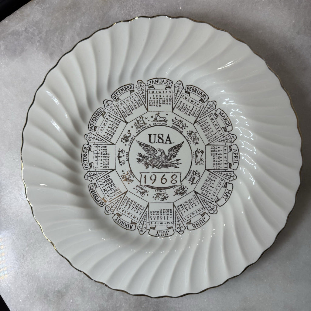 Sheffield Bone White 1967 Calendar Zodiac Signs Decorative Plate Gold Trim 10.25