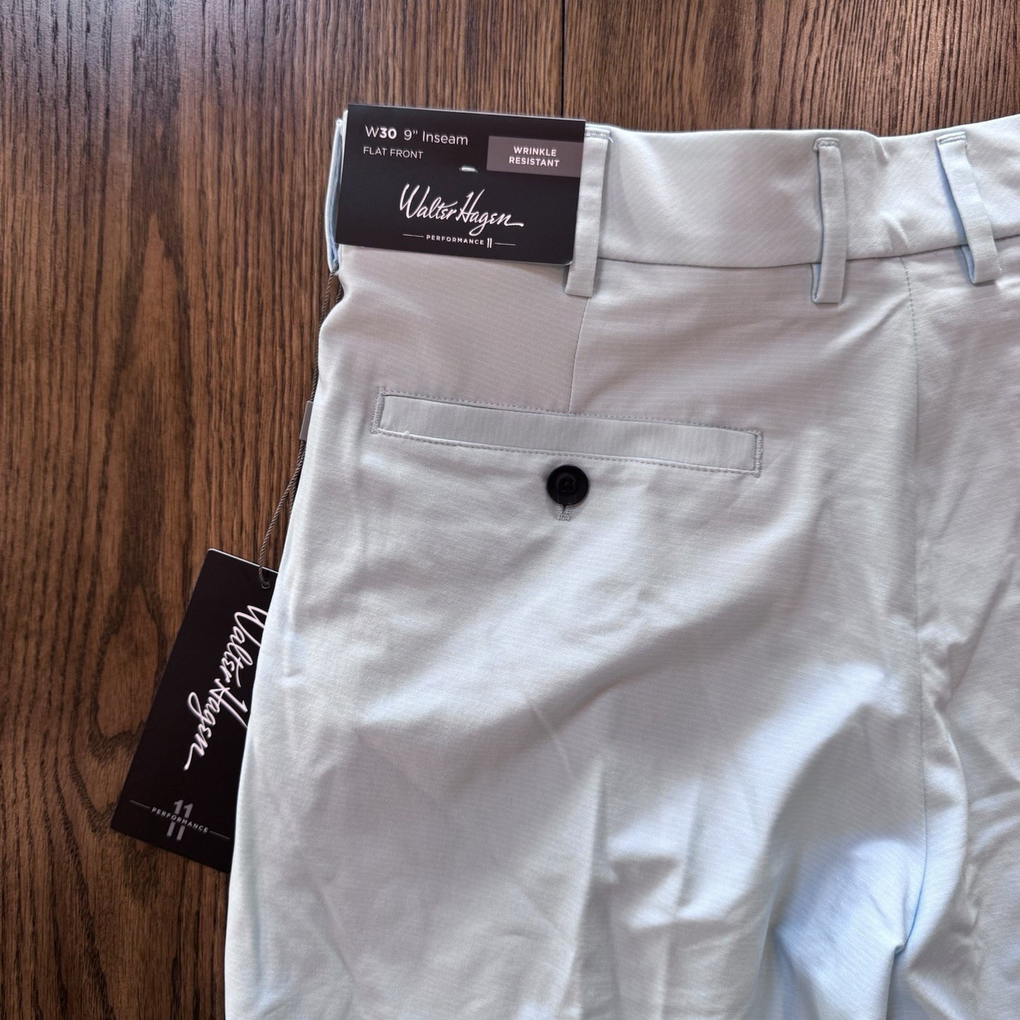 Walter Hagen Men’s Golf Shorts W30 Light Blue Flat Front 9” Inseam Wrinkle