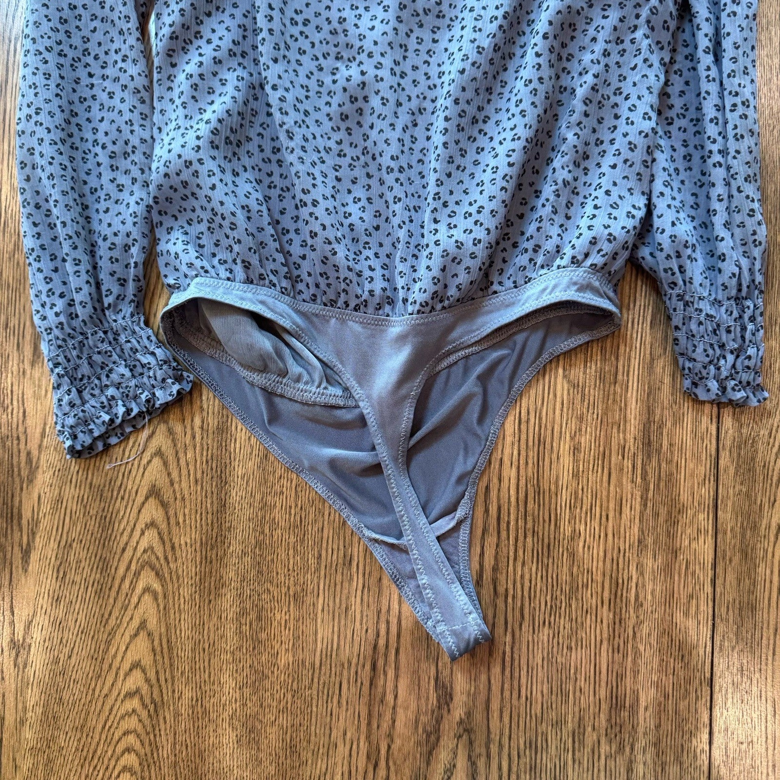Abercrombie & Fitch Bodysuit Medium Gray Leopard Long Sleeve Snap Bottom