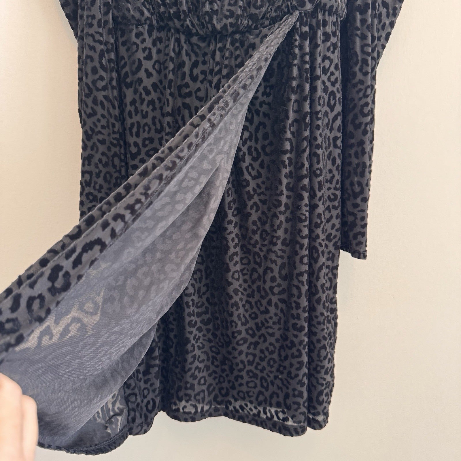 Express Women Small S Leopard Print Burnout Velvet Dress Puff Sleeve Mob Wife