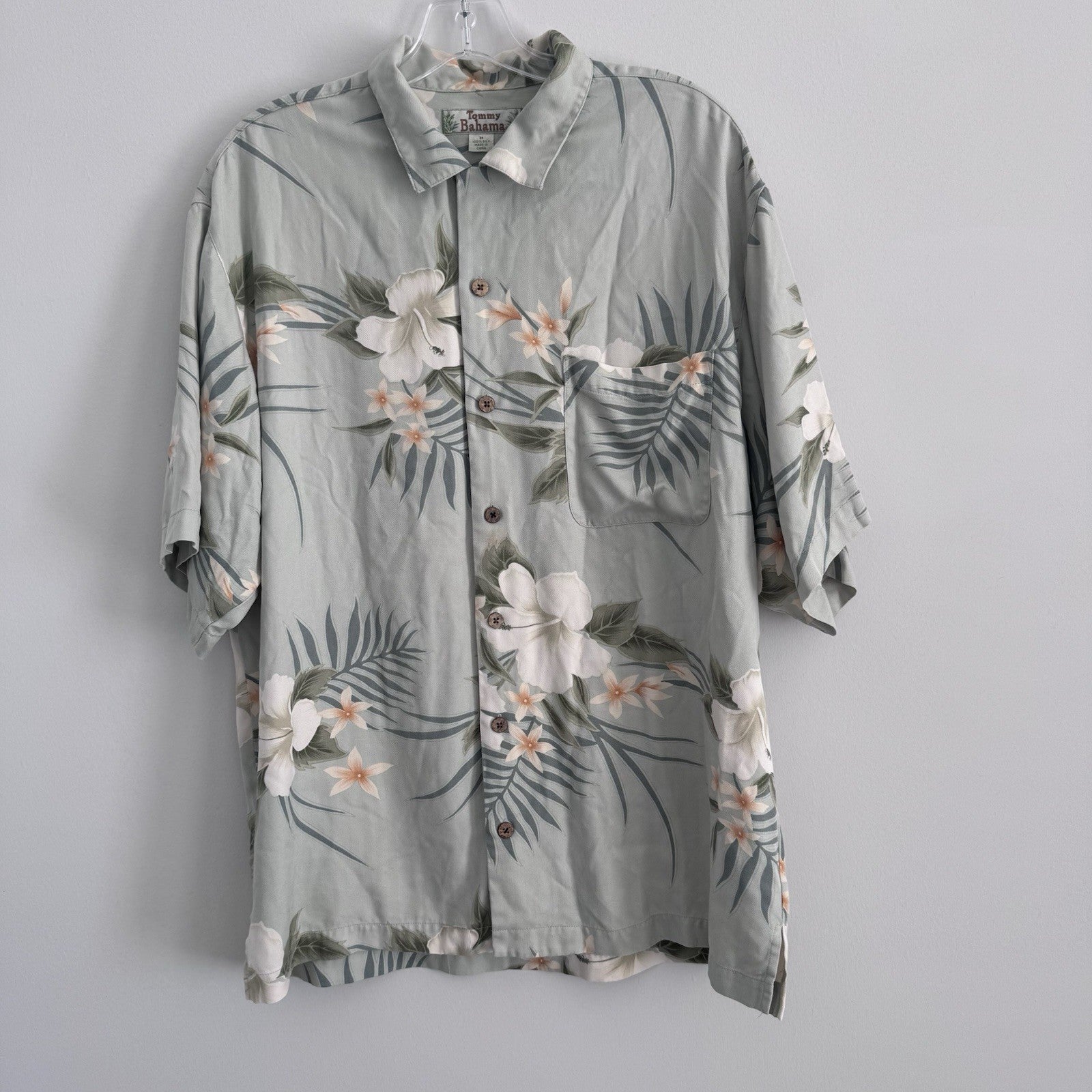 Tommy Bahama Silk Hawaiian Shirt Mens Medium Green Floral Tropical