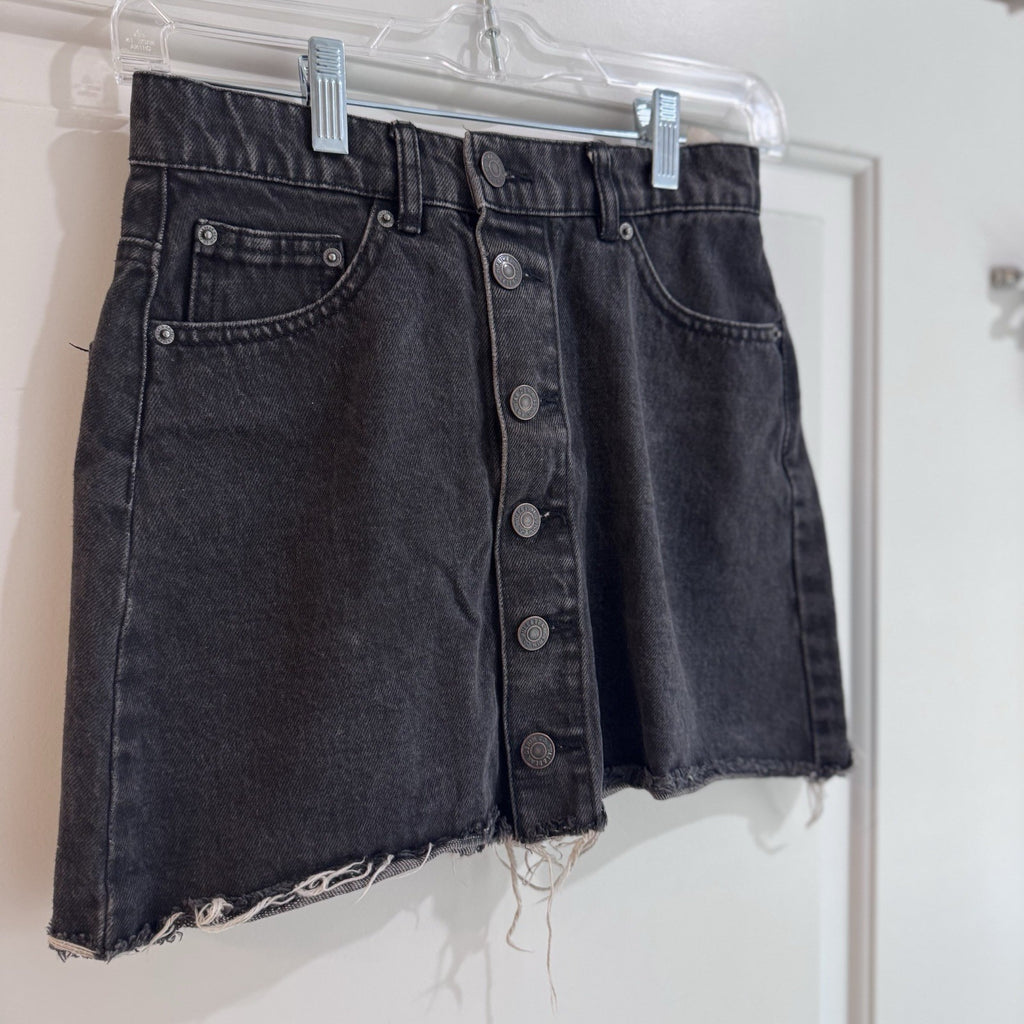 Pull&Bear Black Button Front Denim Mini Skirt Raw Hem Size 26
