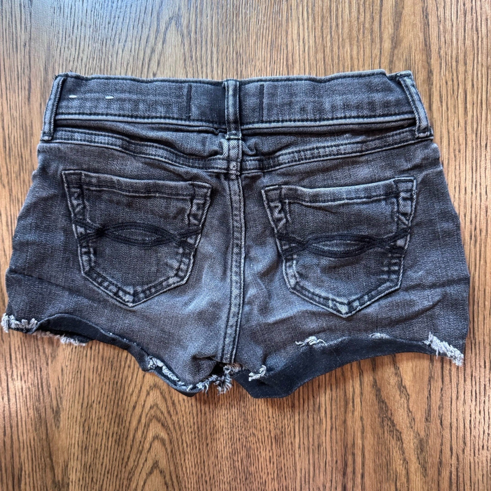 Abercrombie Kids Girls Midi Shorts Size 7/8 Black Distressed Frayed Hem 