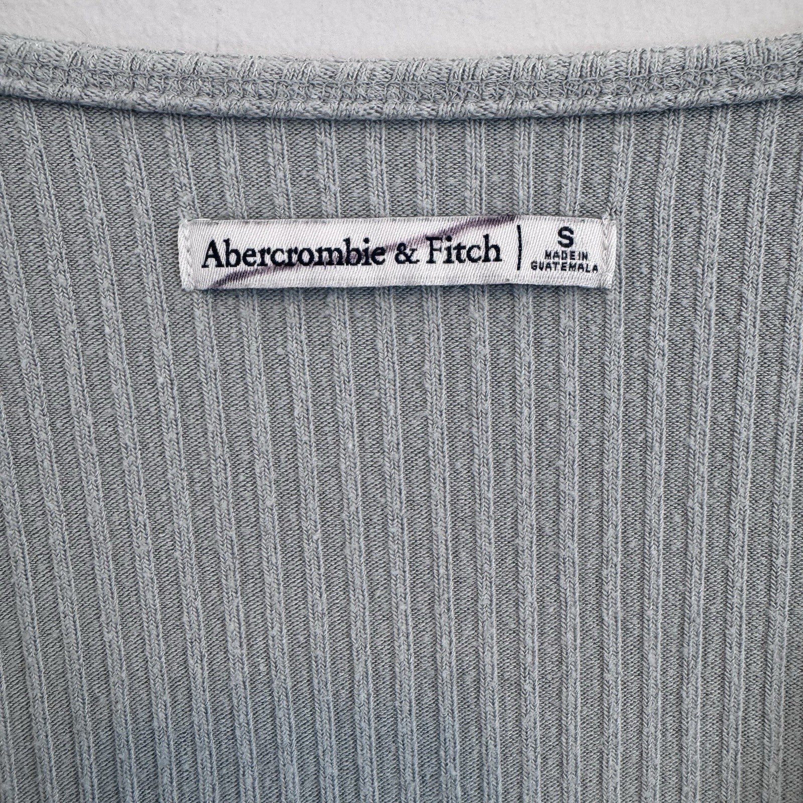 Abercrombie & Fitch Gray Ribbed Wrap Crop Top Long Sleeve Size S
