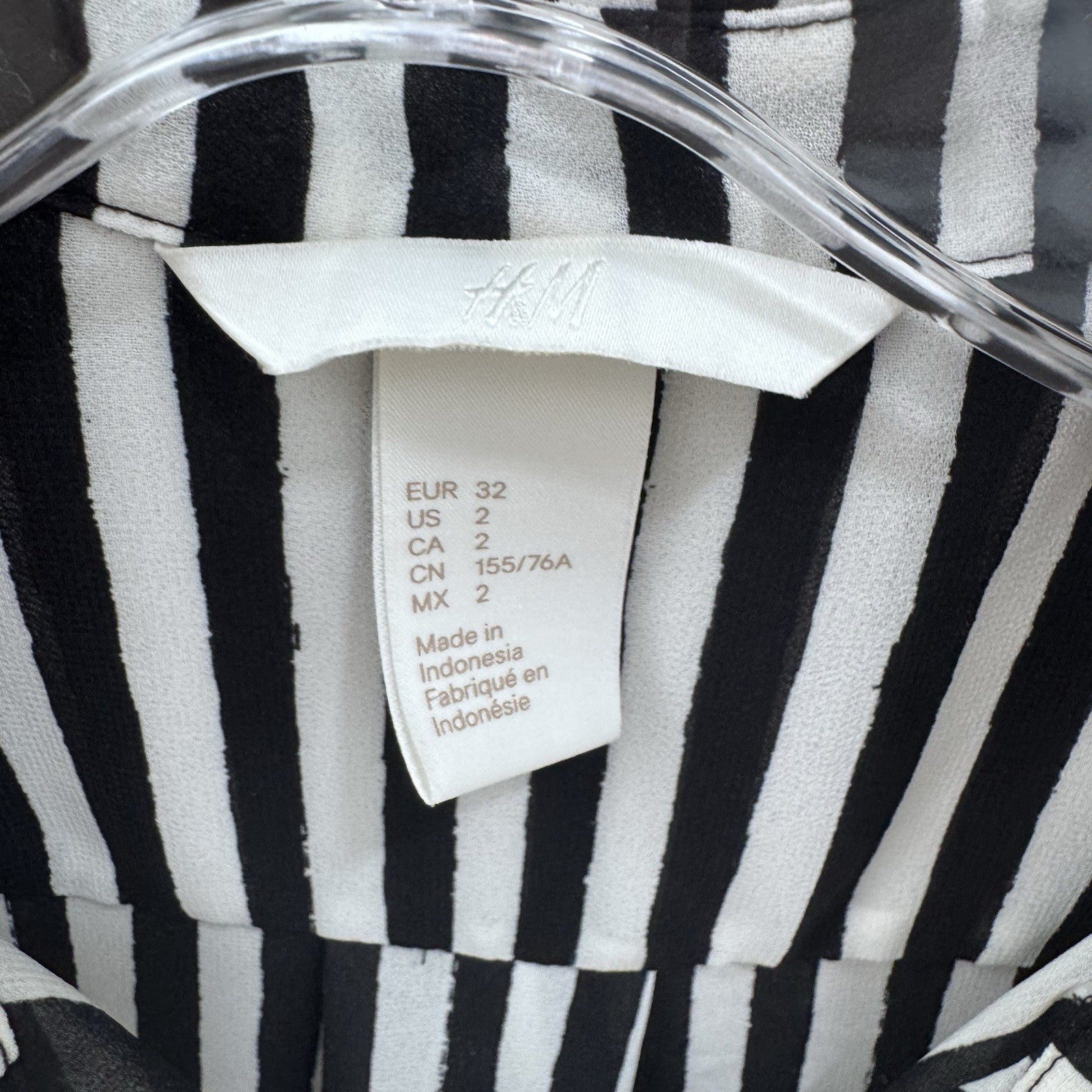 H&M Black White Vertical Stripe Sleeveless Button Down Blouse Top Sz 2