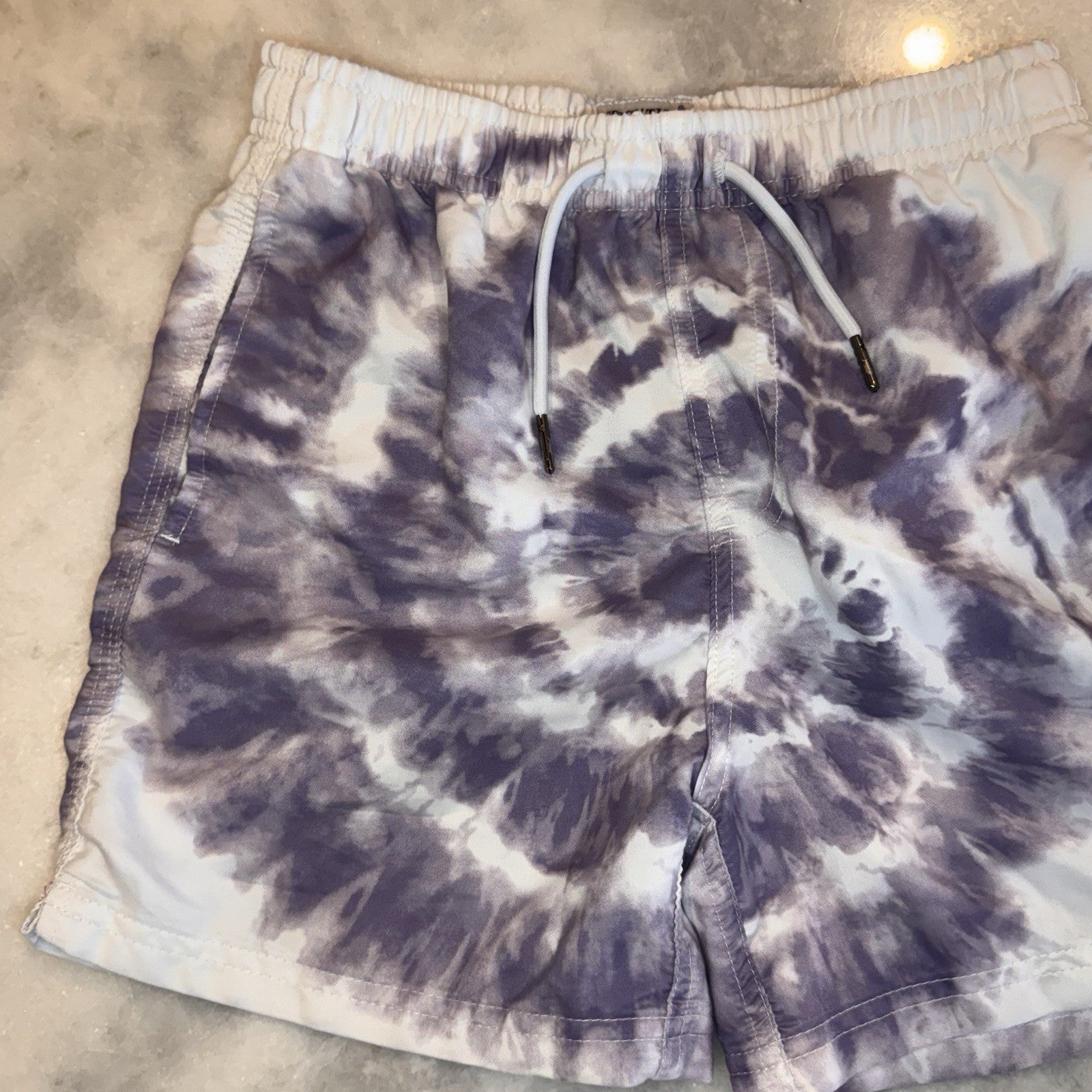 Spicy Tuna Boys Size 12 Swim Trunks Board Shorts Purple White Tie Dye Mesh Lined