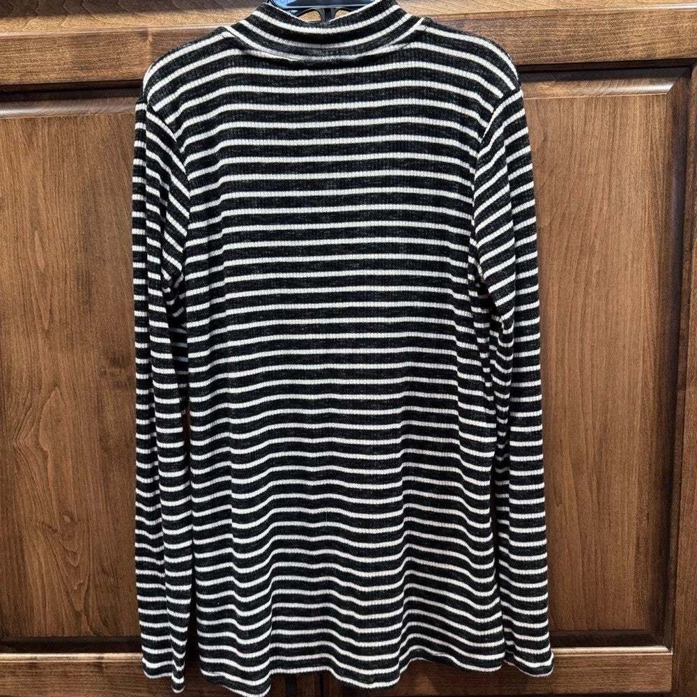 Black and white striped scoop neck collar longsleeve top blouse M Calvin Klein