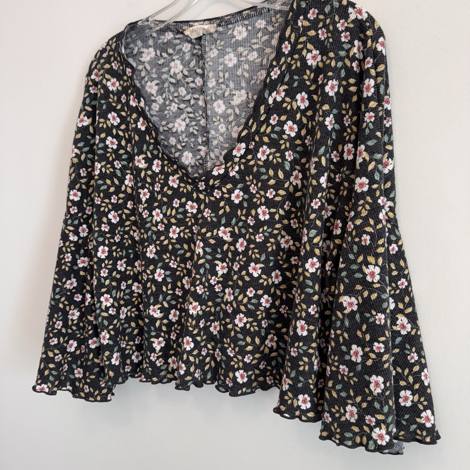 Altar’d State Floral Bell Sleeve Top Small Boho Waffle Knit Women’s