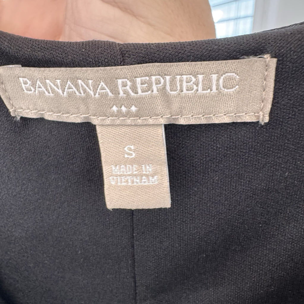 Banana Republic Dress Womens Small Striped V-Neck Sleeveless Lined Stretch Knit