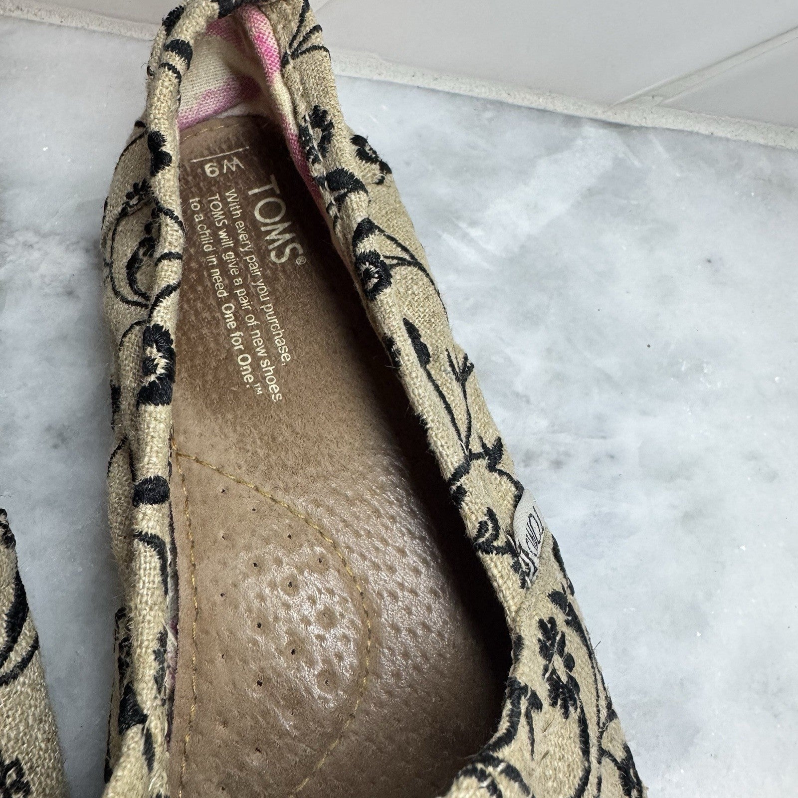 TOMS Classic Alpargata Floral Embroidered Espadrille Women’s 9M Tan Black