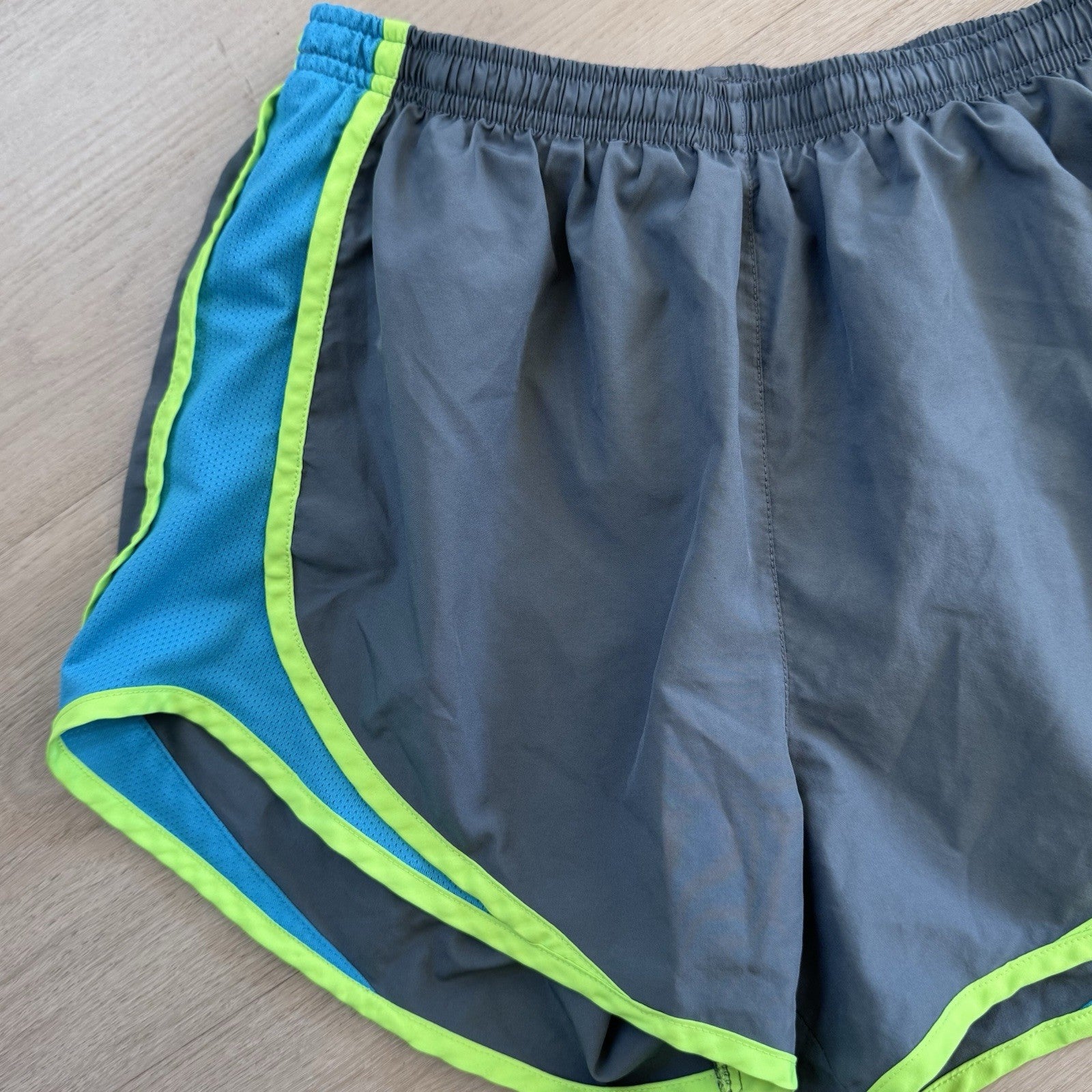 Nike Dri-Fit Women’s Running Shorts Gray Green Blue Size S Athletic