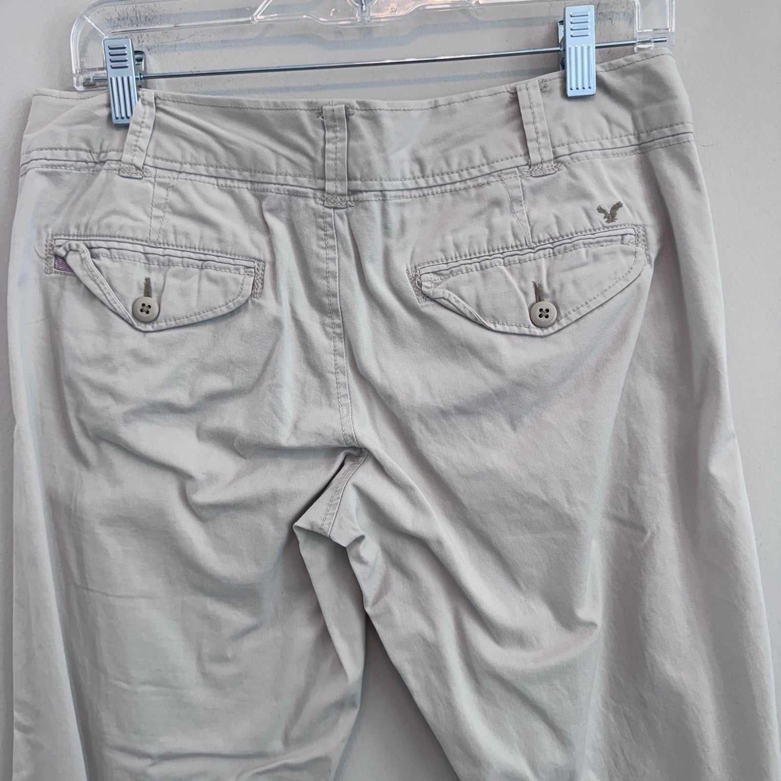 American Eagle Women’s Capri Pants Size 6 Beige Khaki Stretch Chino Crop