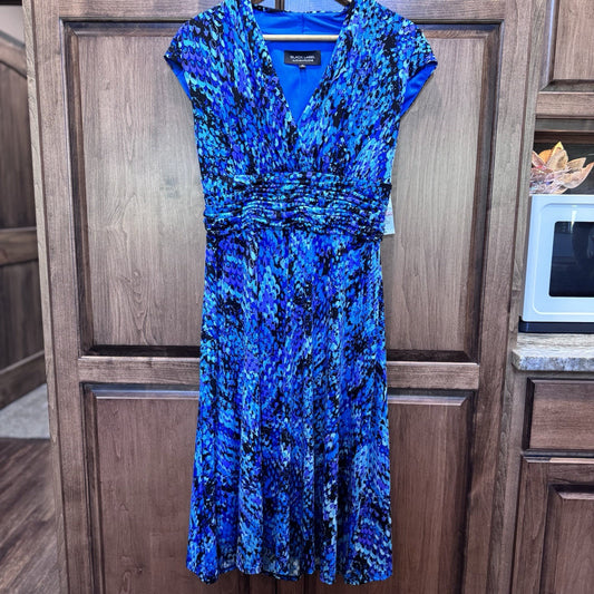 NWT Black Label by Evan-Picone Dress 10 Sea Blue Multi Sleeveless Ruched Waist