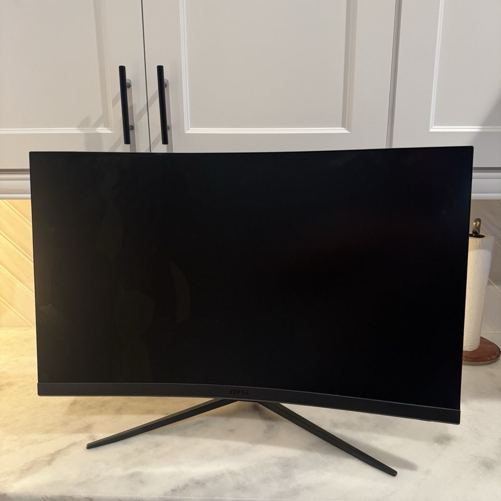 MSI G32C4X 31.5” Curved Gaming Monitor 250Hz 1080p Cracked Screen Parts 3DA6