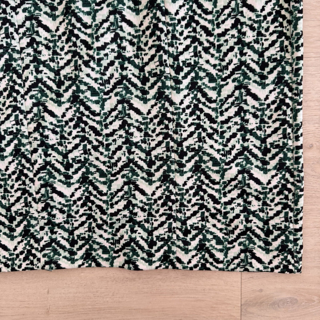 New York & Co Soho Midi Pencil Skirt Green Black Print Size 0 Women’s