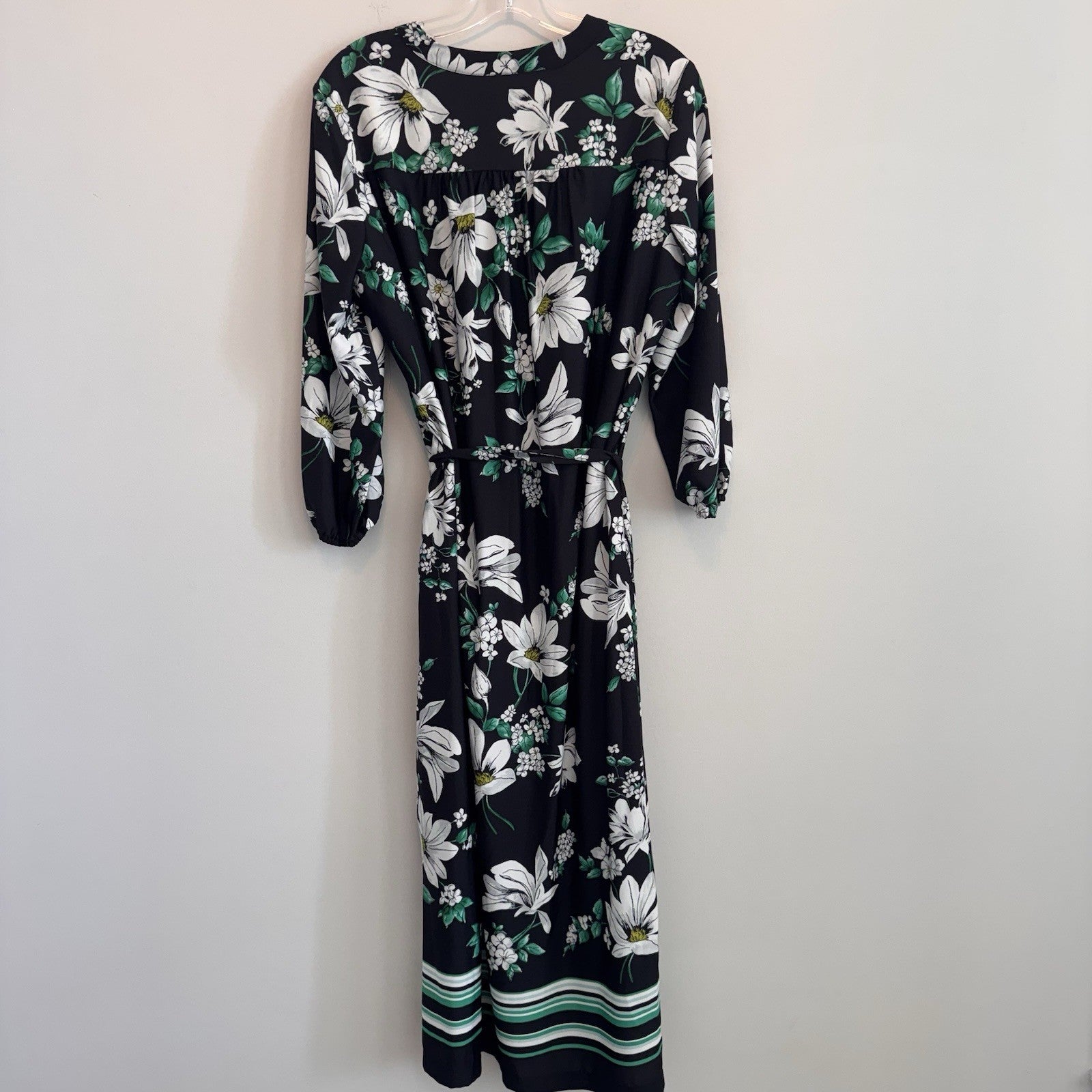 Jones New York NWT Medium Floral V-Neck Midi Dress Black Kelly Green Pockets