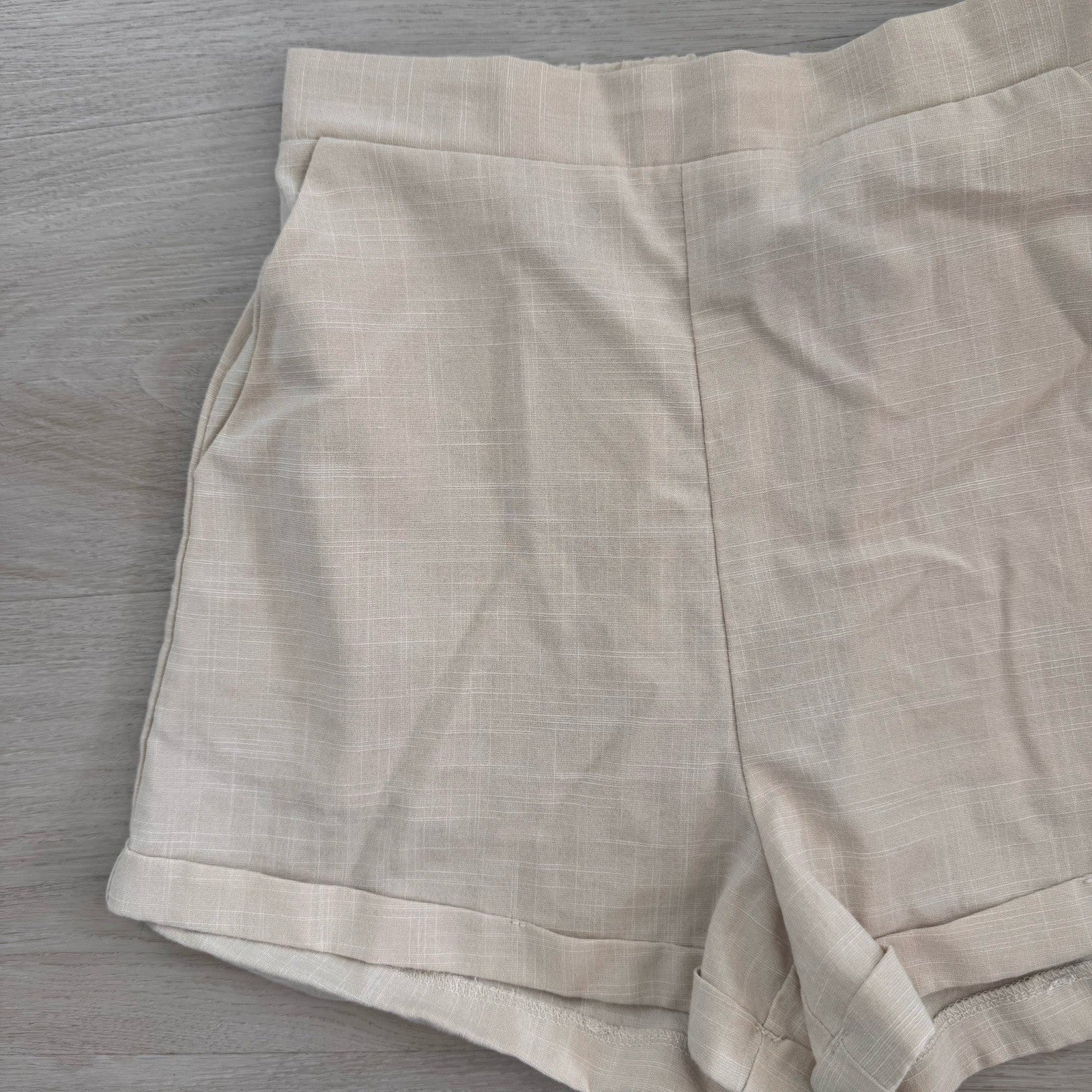 Princess Polly Women’s Beige Linen Look Tailored Shorts US 2 Minimalist