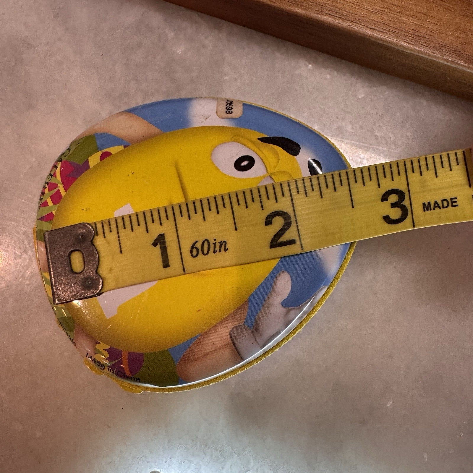 M&M's Yellow Character Easter Egg Zippered Tin Coin Purse Case Galerie Vintage