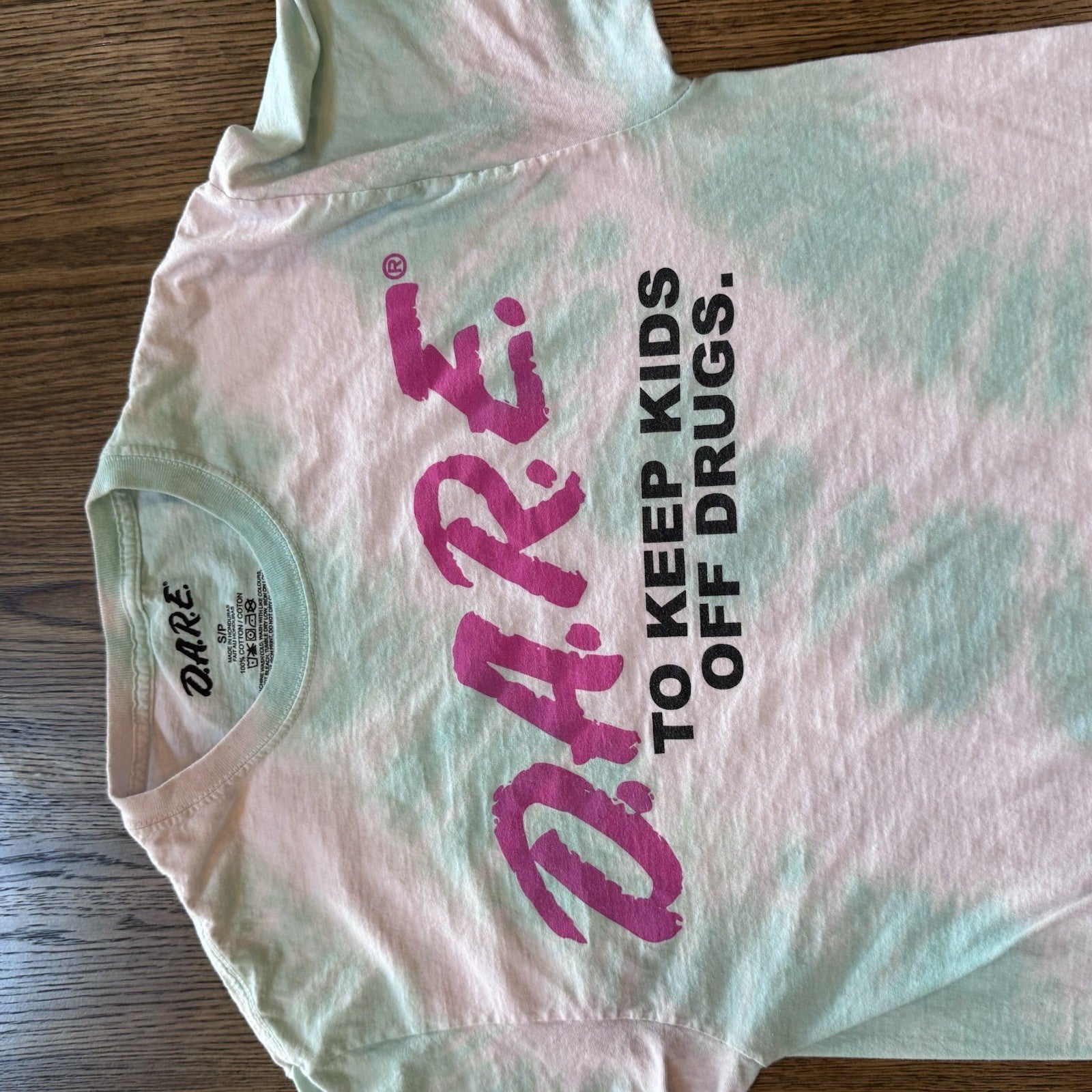 D.A.R.E. Tie-Dye T-Shirt Size S Pink Green Pastel “To Keep Kids Off Drugs”