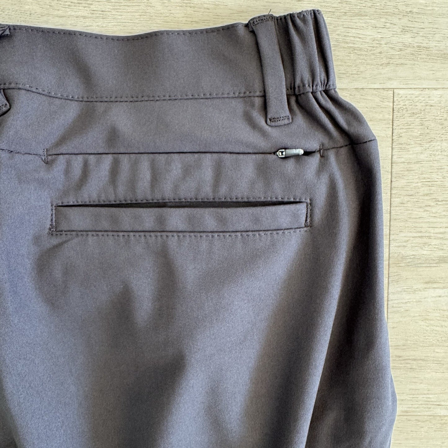 CUTS Mens Jogger Pants Size Small Gray Stretch Athletic Performance