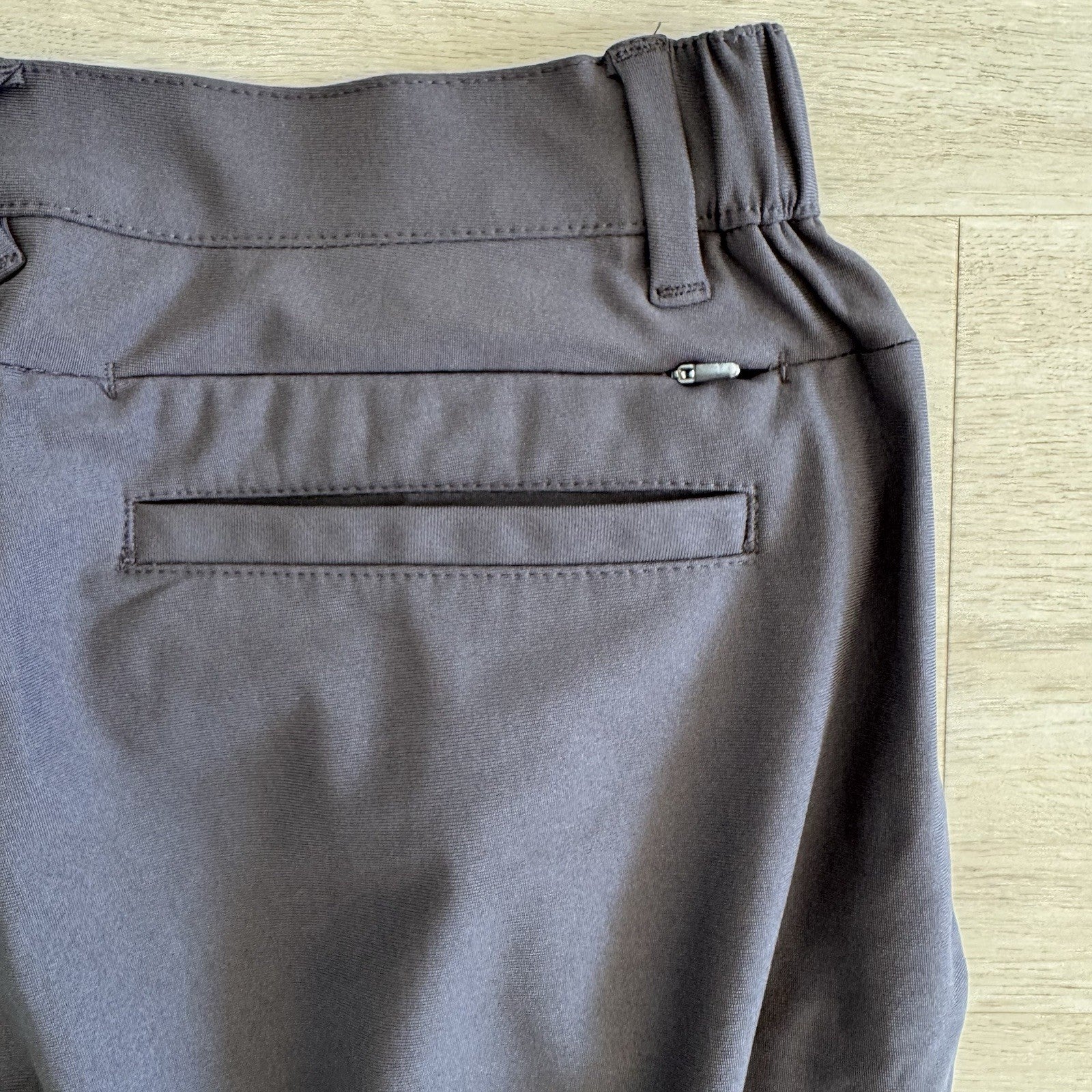 CUTS Mens Jogger Pants Size Small Gray Stretch Athletic Performance