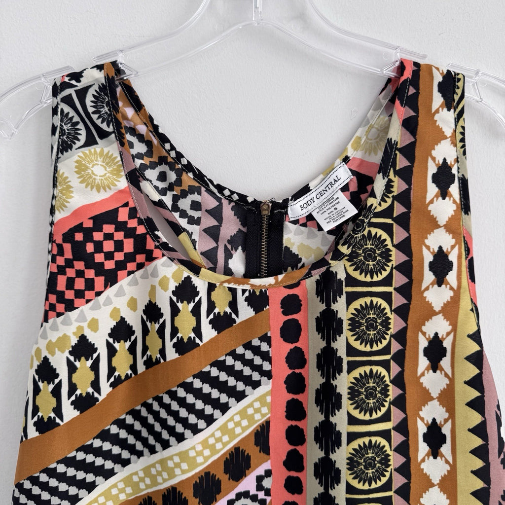 Y2K Body Central Tribal Geometric High Low Tank S