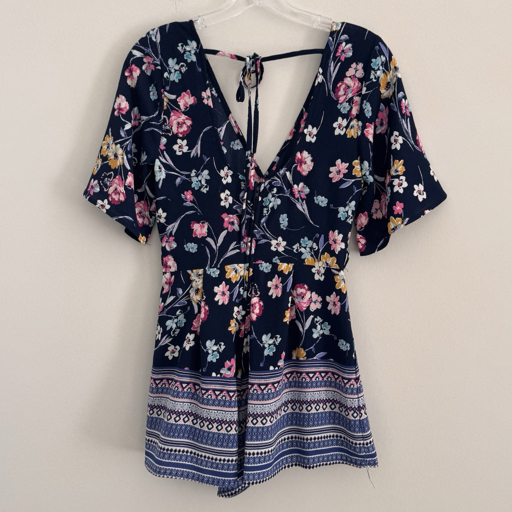 Francesca Blue Rain Floral Romper Women's Size XS Navy Blue V-Neck Boho Tie