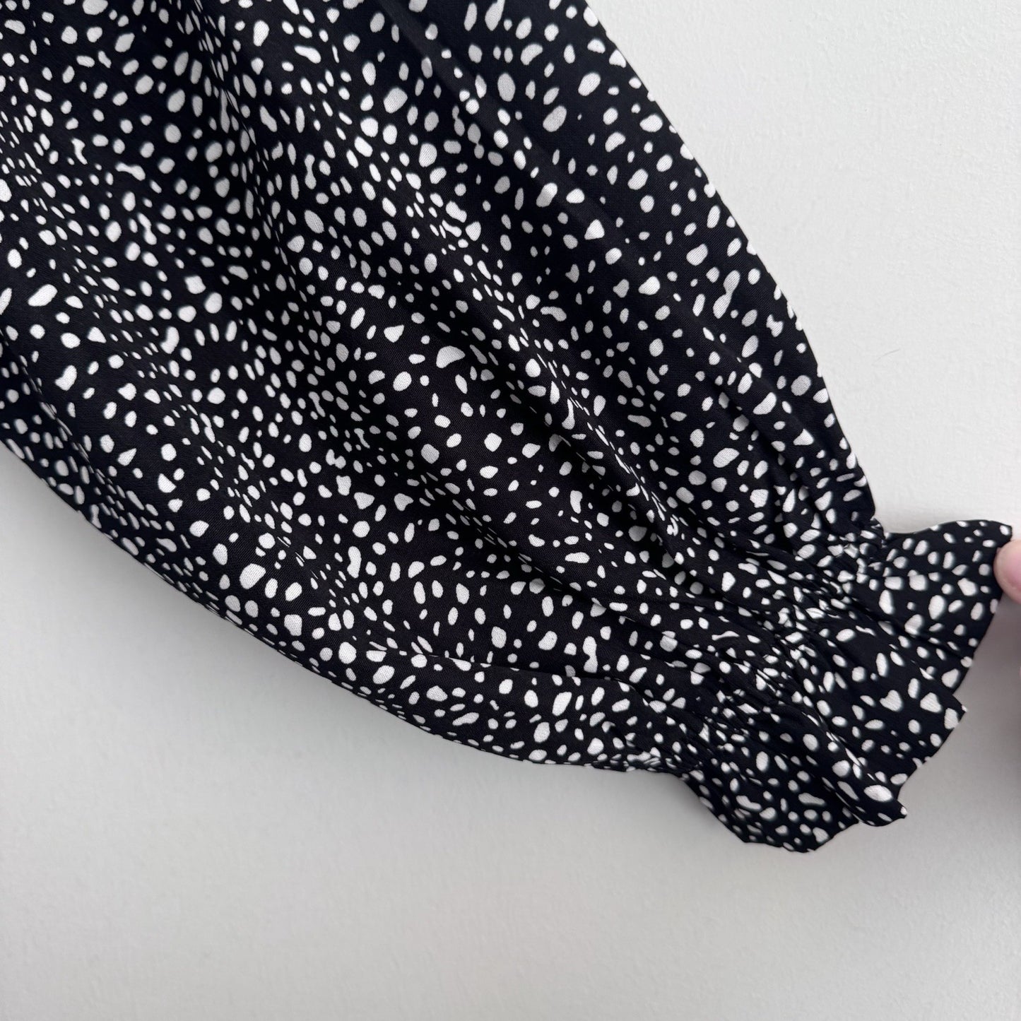 Altar’d State Black Polka Dot Tie Back Crop Top Small Puff Sleeve