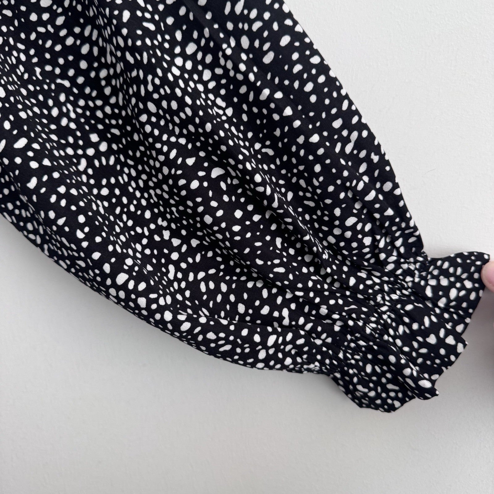 Altar’d State Black Polka Dot Tie Back Crop Top Small Puff Sleeve