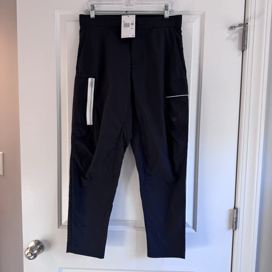 Nike Mens Pants Size 30 Black Taper Leg Standard Fit Cargo Zip Pockets NWT $85