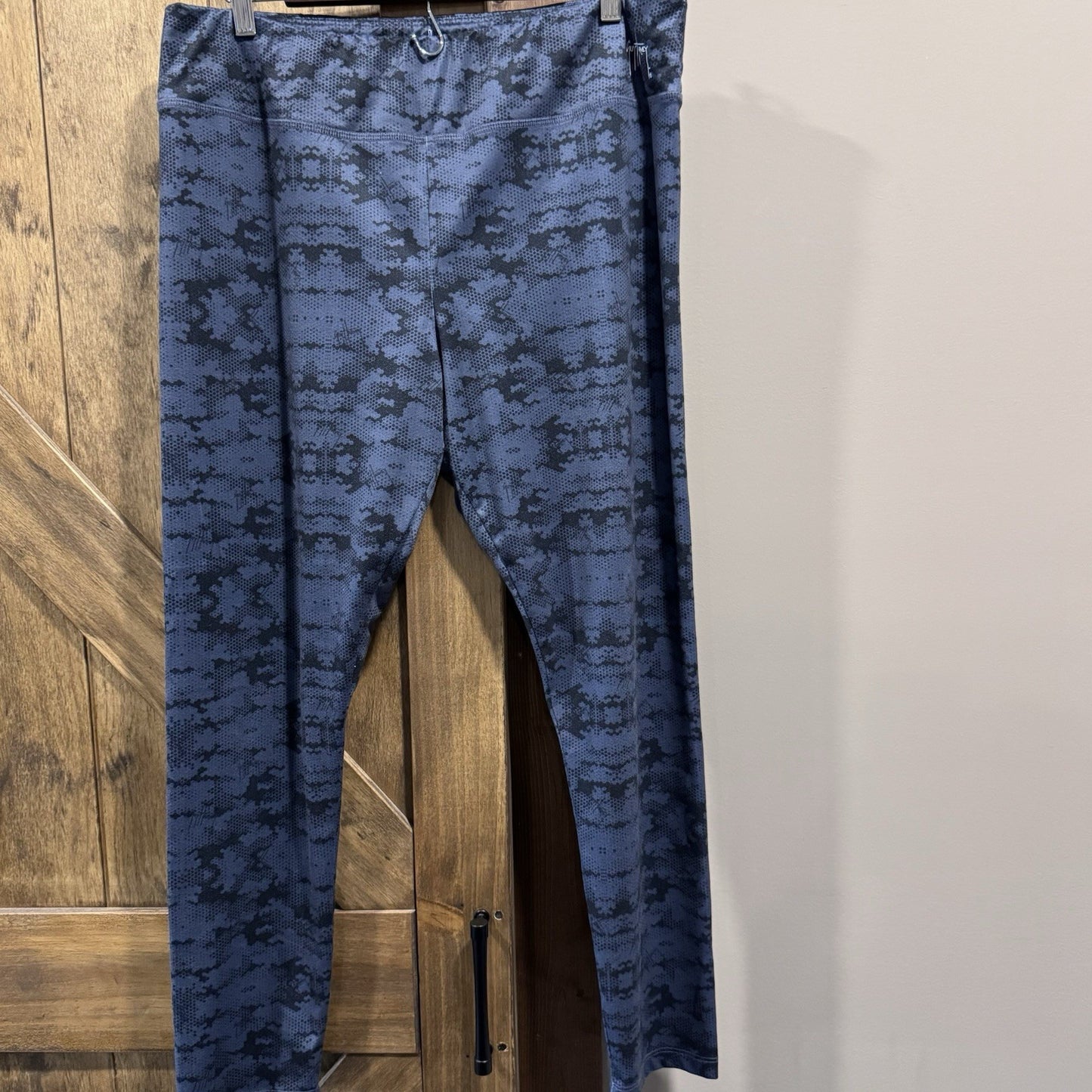 Guy Harvey Women’s Leggings XL Blue Camo Print Stretch Activewear Pants Outdoors