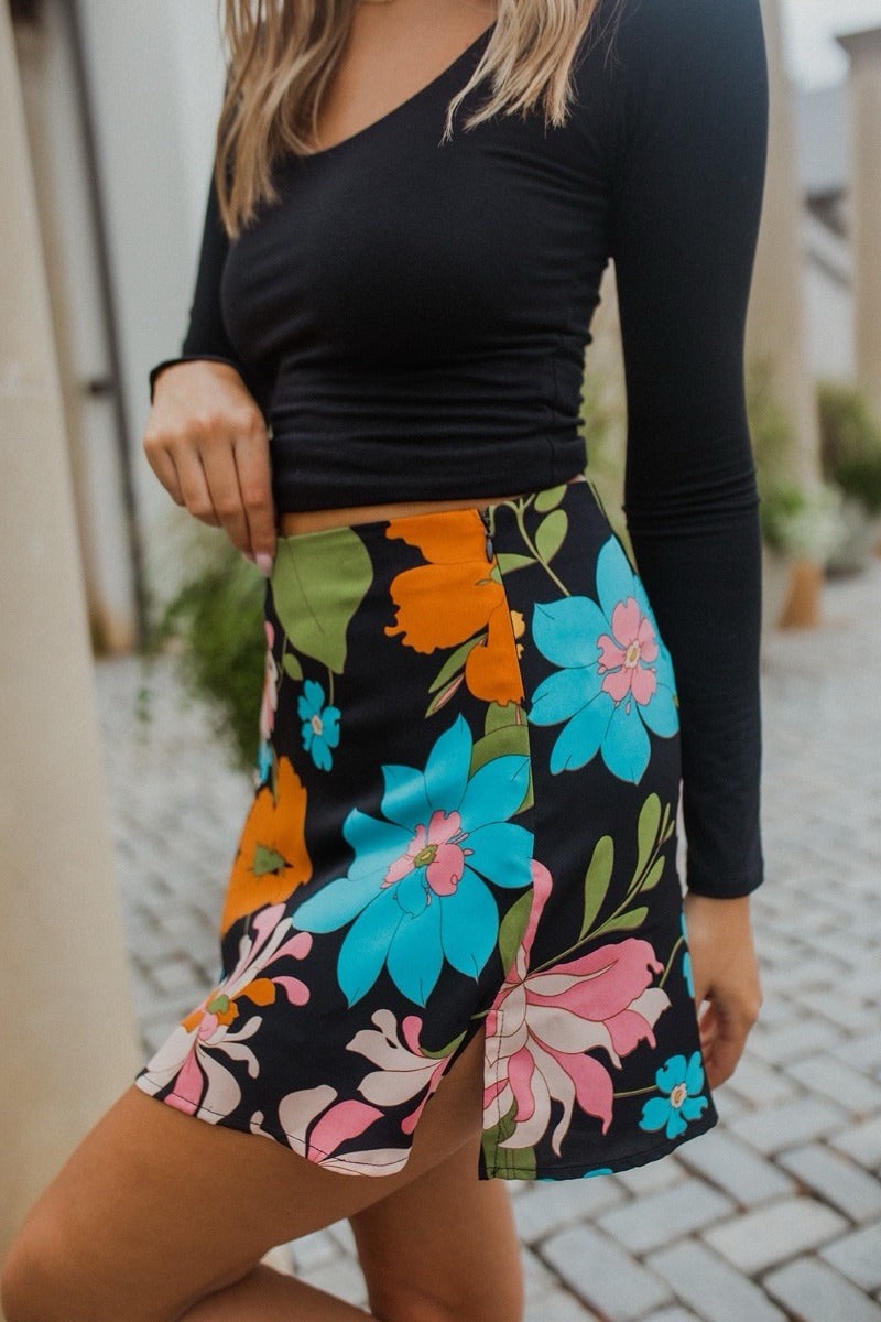 Feeling It Floral Skirt Black Blue Yellow Boho Retro Bold Print Size M Boutique