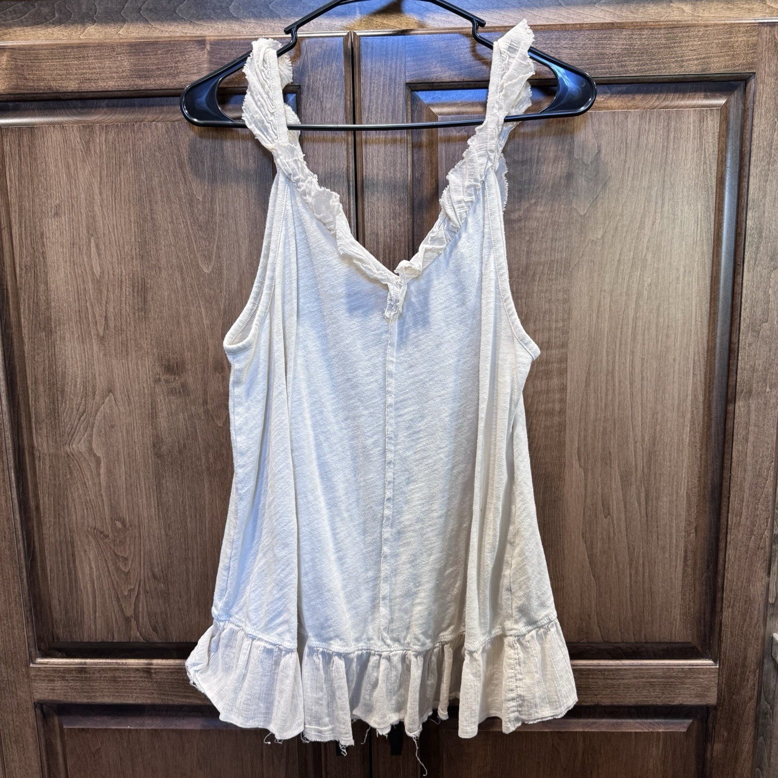 American Eagle Ruffle Tank Top Size Small Ivory Cream Peplum Hem Boho Style