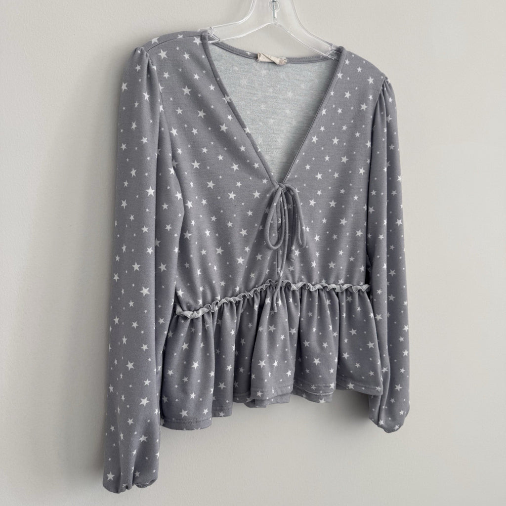 Altar'd State Womens BOHO Star Print Peplum Top Small Gray Tie Neck Puff Sleeve