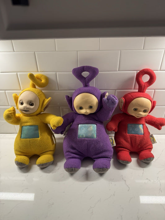 Vintage Teletubbies Playskool Plush Talking Lot Tinky-Winky Laa-Laa Red Po. 90s